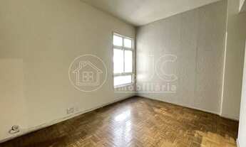 Imagem 4: Apartamento para venda com 63 metros quadrados com 2 quartos em Grajaú - Rio de Janeiro