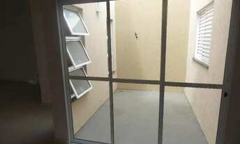 Imagem 4: Sobrado para venda possui 230 metros quadrados com 3 quartos em Itaquera - São Paulo - SP