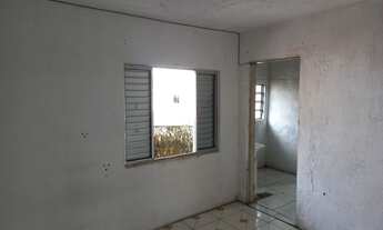 Imagem 5: Alugo casa com 2 comandos grande com área de serviço interna