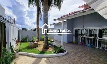 Imagem 2: Belíssima mansão à venda no Conjunto Aruanã, 04 dormitórios e piscina, 260m²