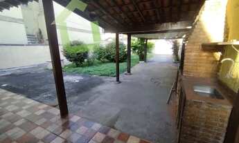 Imagem 4: VENDA - Casa Com Três Quartos no Centro de Nova Iguaçu