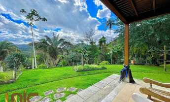 Imagem 3: ?? Sítio Encantador com Lazer Completo e Vista Exuberante! ????