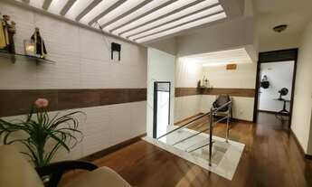 Imagem 2: Casa de Alto Padrão com Piscina no Bairro dos Estados ? Disponível para Venda ou Locação