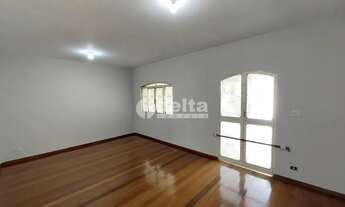 Imagem 4: Casa residencial disponível para venda e locação no bairro Fundinho em Uberlândia-MG