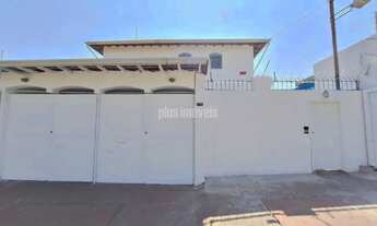 Imagem: EXCELENTE SOBRADO PRÓXIMO AO COLÉGIO SANTO