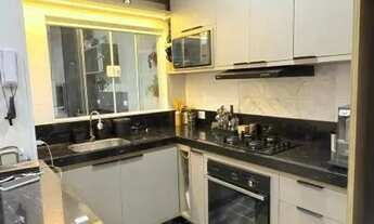 Imagem: Casa à venda com 3 quartos (1 suíte) e