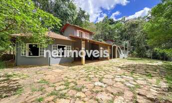 Imagem 2: Terreno com 3300 m²; sendo 350m²; de área construída