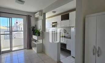 Imagem 2: Apartamento com 2 dormitórios para alugar, 65 m² por R$ 2.500,00/mês - Granja dos Cavaleir