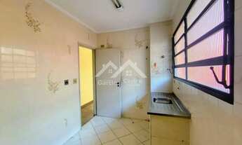 Imagem 3: Apartamento em Peruíbe, com 2 quartos e vaga de garagem em frente ao extra do Três Marias