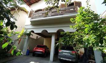 Imagem: Sobrado no Horto Florestal