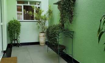 Imagem 6: Venha se encantar com esta linda térrea bem localizada!