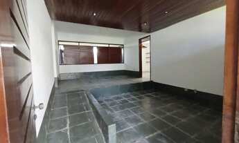 Imagem 7: Casa para venda com 225 metros quadrados e com 4 quartos!