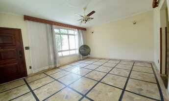 Imagem 3: Sobrado para venda possui 180 metros quadrados com 3 quartos em Embaré - Santos - SP