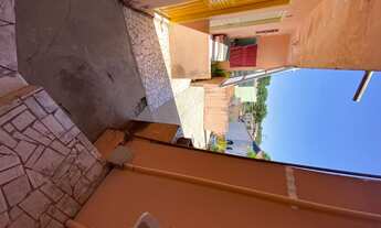 Imagem 7: Casa para aluguel tem 20 metros quadrados com 1 quarto, cozinha , banheiro , área de servi