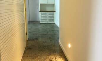 Imagem 6: Excelente apartamento na segunda quadra da praia no Leblon