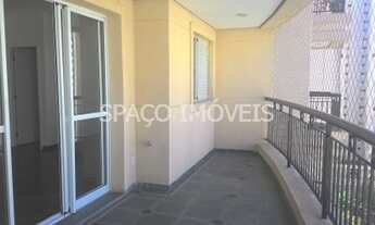 Imagem 4: Localização privilegiada em rua arborizada, vida comércial diversificada