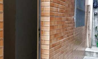 Imagem 2: Aluga-se casa em pequena vila familiar