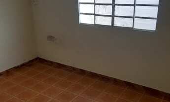 Imagem 2: Casa no Conj. Hileia II, 02 quartos, bem localizada