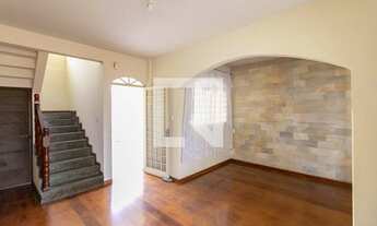 Imagem 2: Casa para Aluguel - Carlos Prates, 3 Quartos, 140 m2