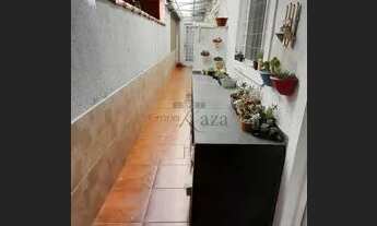 Imagem 5: Casa Térrea 2 Dormitórios no Cidade Jardim em Jacareí, Sala, Cozinha, Banheiro, 2 vagas co