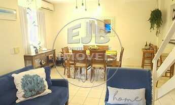 Imagem 5: Sobrado duplex, pé na areia, no centro de Balneário Piçarras-SC