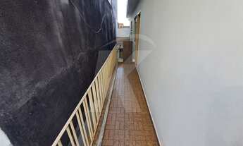 Imagem 5: Casa com 1 dormitório, sala, cozinha, banheiro e área de serviço