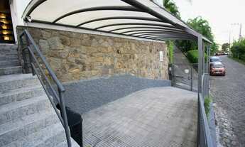 Imagem 2: Apartamento para venda tem 221 metros quadrados com 3 quartos