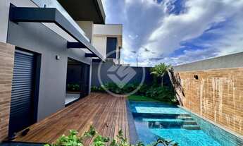 Imagem 4: SOBRADO EXUBERANTE EM CONDOMÍNIO FLORAIS DO PARQUE, 5 SUÍTES,2 SALAS, BANHEIRO NA ÁREA DE