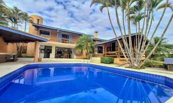 Imagem: Casa com 03 dormitórios, sendo três suítes