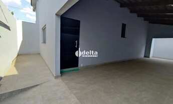 Imagem: Casa estilo sobrado residencial disponível