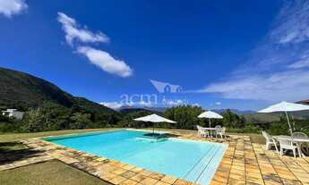 Imagem 2: Ótima propriedade de 11.000m2 com excelente topografia, 4 suítes, fácil acesso