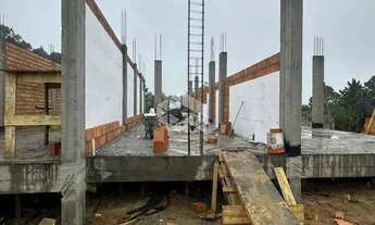 Imagem 7: Casa sobrado 3 dormitórios sendo 1 suítes em São João do Rio Vermelho/Florianópolis