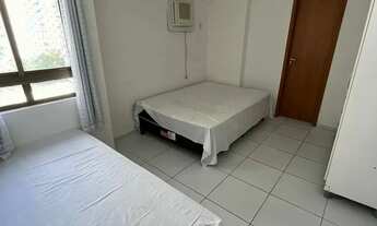 Imagem 4: Apartamento com 1 quarto sendo suíte, varanda, mobiliado, bem localizado, próximo aos colé