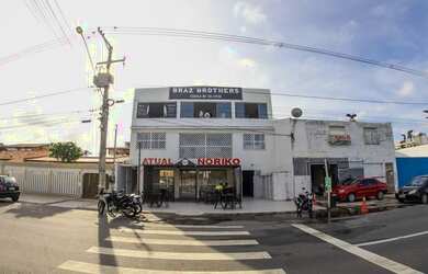 Imagem: Prédio comercial na Farolândia, pode ser