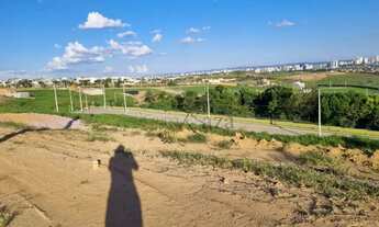 Imagem 3: Terrono para venda tem 330 metros quadrados