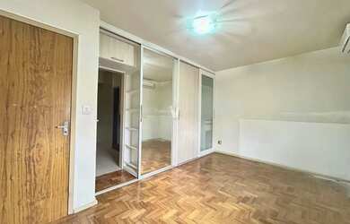 Imagem 7: Apartamento dois dormitórios, semimobiliado a poucos minutos do centro