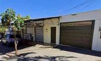 Imagem 2: Casa de 3 quartos com suíte, comercio e 2 quitinetes no Setor Leste Universitário - Goiâni