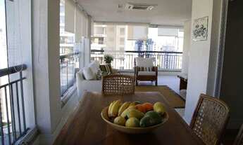 Imagem 5: Apartamento para venda tem 216 metros quadrados com 3 quartos