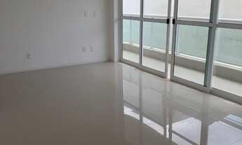 Imagem 3: Apartamento para aluguel tem 80 metros. 2 qts, 1 st. Na Praia de Cavaleiros, área de laze