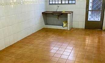 Imagem 2: Casa para venda tem 197 metros quadrados com 3 quartos