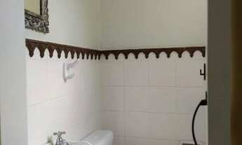 Imagem 3: Raro Sobrado Triplex no Estilo Francês com 3 dorms, sendo 1 suíte e 2 vagas à venda, 148 m