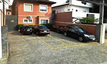 Imagem: Linda casa para uso comercial em frente