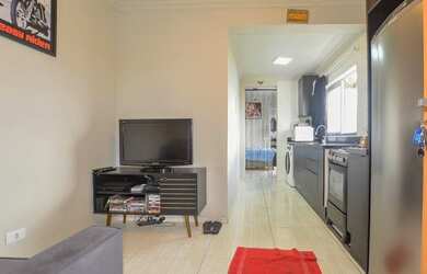 Imagem 2: Apartamento semi novo c/ 1 dormitório/suíte e garagem à venda, 58 m² por R$ 229.000