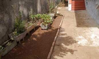 Imagem 3: Casa Térrea para Venda em São Paulo, Moinho Velho, 2 dormitórios, 1 banheiro, 3 vagas