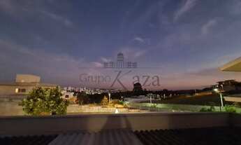 Imagem 3: Casa de condomínio para venda tem 262 metros quadrados com 3 quartos