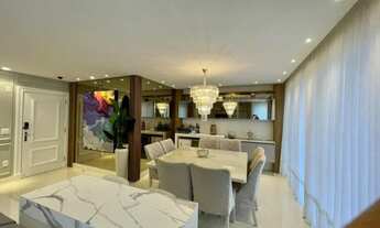 Imagem: Apartamento no Edifício Acqualina Residence