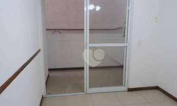 Imagem 4: Apartamento com sala ampla, varanda, 3 quartos (2 suítes), armários, vaga, à venda, 81 m²