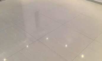 Imagem: Casa ampla em rua familiar