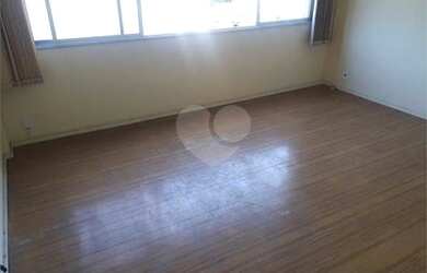 Imagem 2: Apartamento para venda com 62 metros quadrados com 2 quartos em Grajaú - Rio de Janeiro