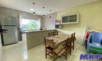 Imagem 3: Apartamento à venda na Lagoinha em Ubatuba, com 2 dormitórios. Com varanda gourmet. AP0061